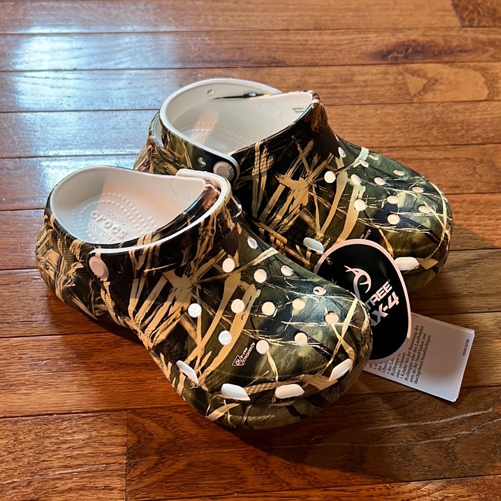 Platform Camo Crocs